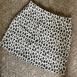 NWOT LOFT Leopard Print A-Line Knit Skirt with Elastic Waistband - Size L